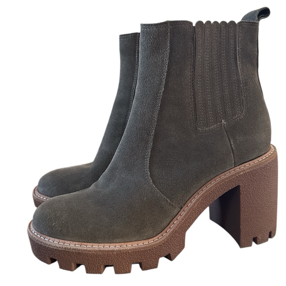 Gianni bini boots Suede leather upper Chunky lug sole Heel size 9
